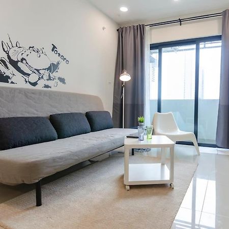 Totoro Theme Suite In Suasana Jb Johor Bahru Exteriör bild