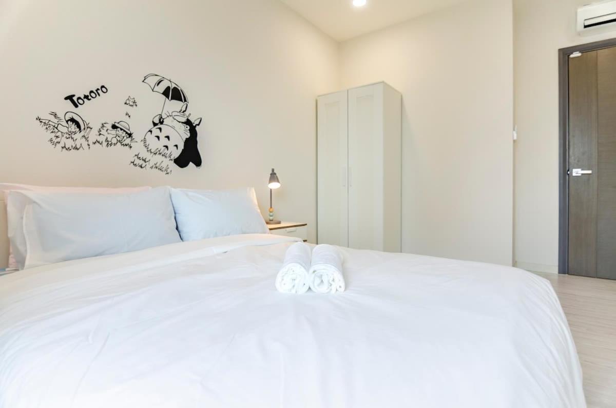 Totoro Theme Suite In Suasana Jb Johor Bahru Exteriör bild