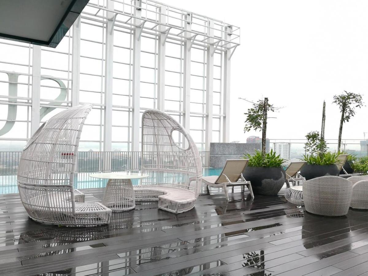 Totoro Theme Suite In Suasana Jb Johor Bahru Exteriör bild