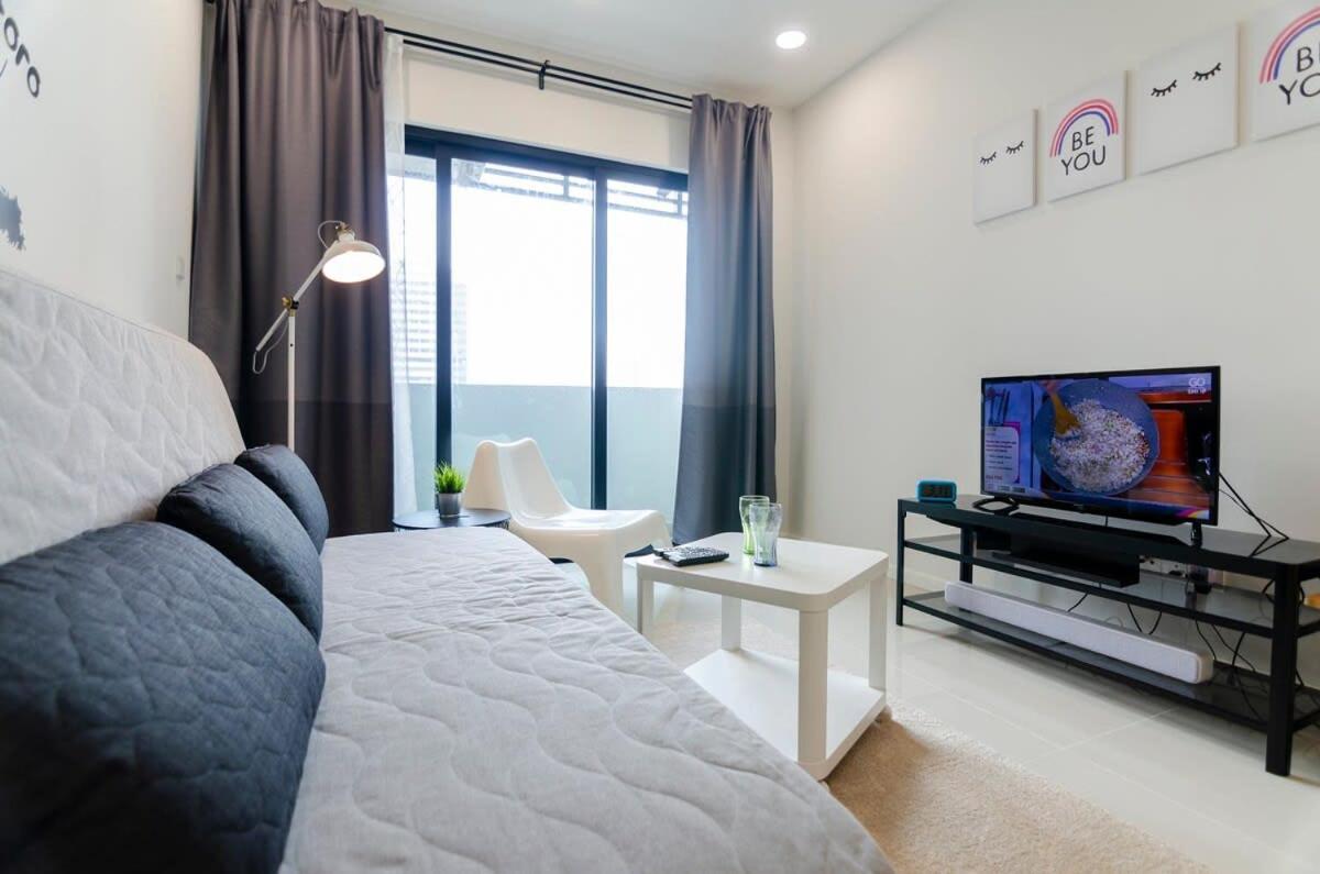 Totoro Theme Suite In Suasana Jb Johor Bahru Exteriör bild